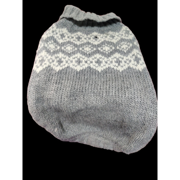 Outdoor Dog-Gray and White slip on Dog Sweater size large - Picture 1 of 2